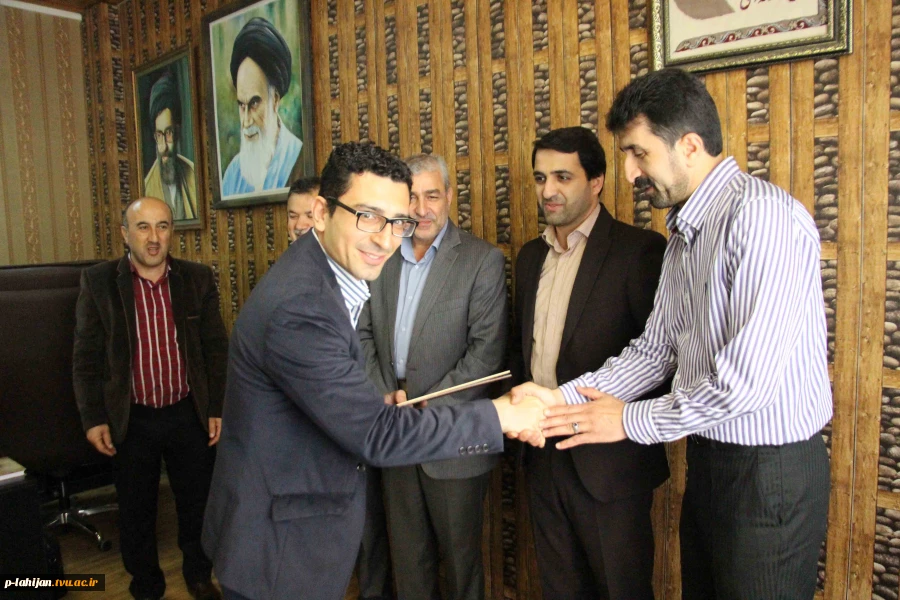 برگزیدگان مسابقه کتابخوانی  تقدیر شدند 3