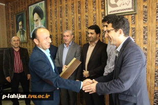 برگزیدگان مسابقه کتابخوانی  تقدیر شدند 7
