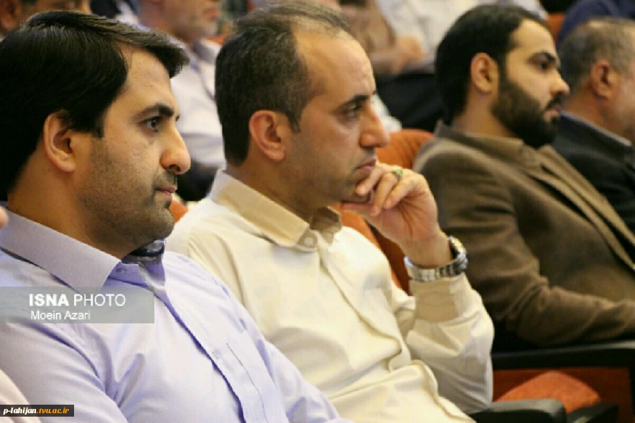 شرکت کارکنان، اساتید بسیجی آموزشکده فنی و حرفه ای لاهیجان در جلسه بسیج اساتید استان 4