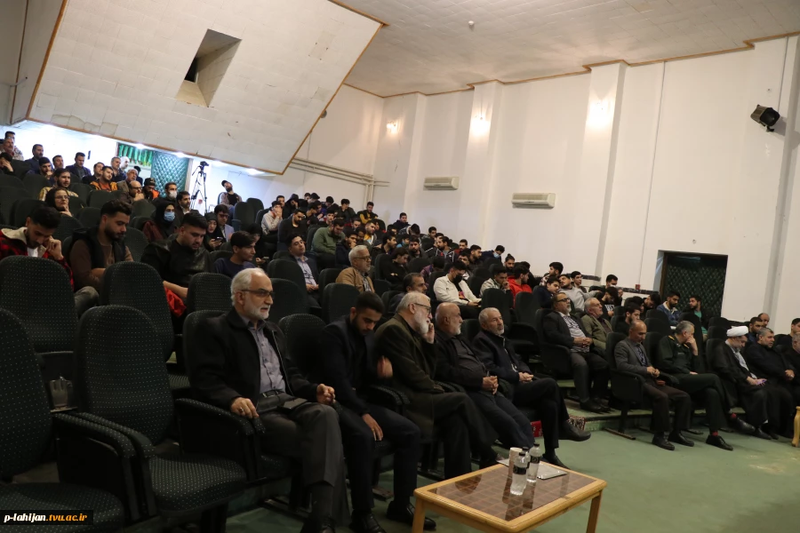 به مناسبت گرامیداشت شهادت حضرت زهرا (سلام‌الله) و روز دانشجو یادواره ۱۶ شهید دانشجو دانشکده شهید رجایی لاهیجان برگزار میگردد... 2