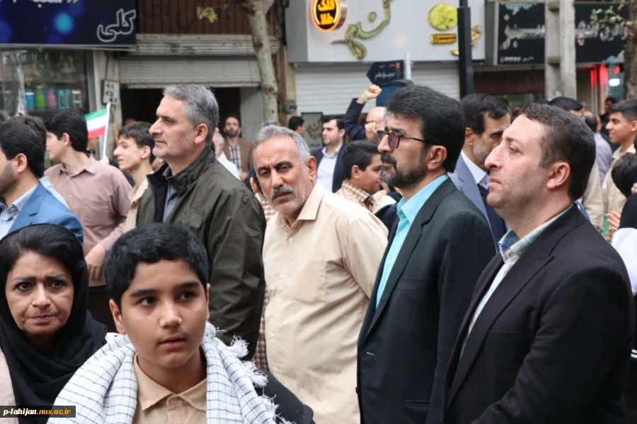 حضور ریاست ، کارکنان و دانشجویان آموزشکده ملی مهارت لاهیجان(شهید رجایی)در راهپیمایی 13 آبان - آبان1403 3