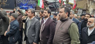 حضور ریاست و کارکنان آموزشکده شهید رجایی لاهیجان   در راهپیمایی ۲۲ بهمن ۱۴۰۴ 9