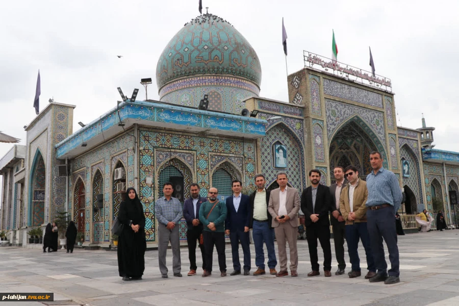 حضور ریاست و کارکنان دانشگاه ملی مهارت واحد لاهیجان در مزار شهدا و حرم آقا سید جلال الدین اشرف (ع) آستانه اشرفیه، به مناسبت ولادت با سر سعادت امام رضا (ع) 3