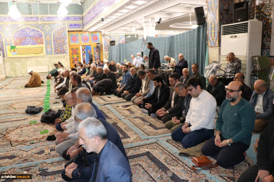 حضور ریاست و کارکنان دانشگاه ملی مهارت واحد لاهیجان در مزار شهدا و حرم آقا سید جلال الدین اشرف (ع) آستانه اشرفیه، به مناسبت ولادت با سر سعادت امام رضا (ع) 9