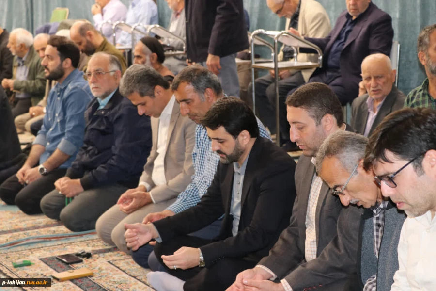 حضور ریاست و کارکنان دانشگاه ملی مهارت واحد لاهیجان در مزار شهدا و حرم آقا سید جلال الدین اشرف (ع) آستانه اشرفیه، به مناسبت ولادت با سر سعادت امام رضا (ع) 10