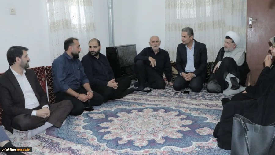 دیدار سرپرست و مسئولین دانشگاه ملی مهارت لاهیجان با خانواده شهید «عابدینی» و جانباز «حسن مهدی پور» 4