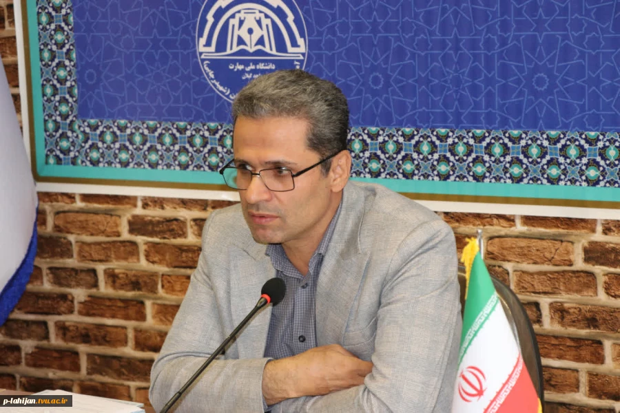 برگزاری جلسه شورای اداری آموزشکده ملی مهارت شهید رجایی لاهیجان 7
