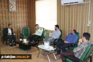 برگزاری نشست تعاملی رییس آموزشکده ملی مهارت لاهیجان با رئیس کلانتری ۱۲ لاهیجان 4