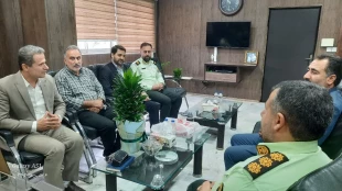 دیدار رئیس آموزشکده ملی مهارت لاهیجان با فرمانده انتظامی شهرستان لاهیجان به مناسبت هفته نیروی انتظامی 4
